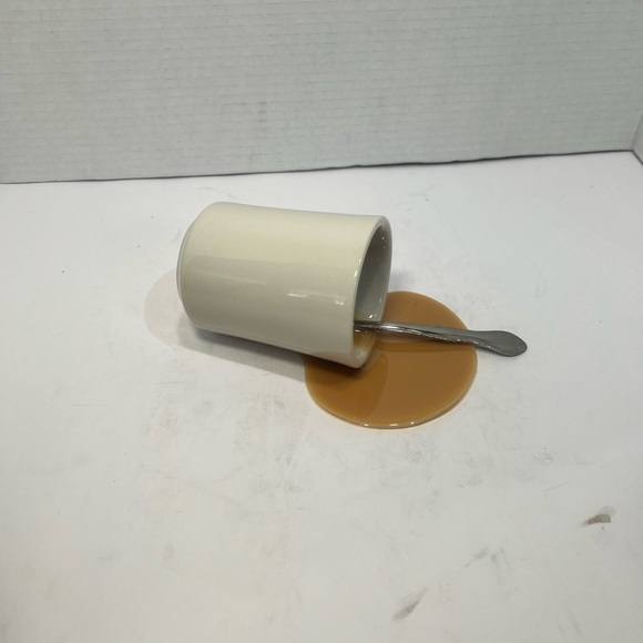 Colorful  Mock Spilled Drink  Set - Picture 4 of 7